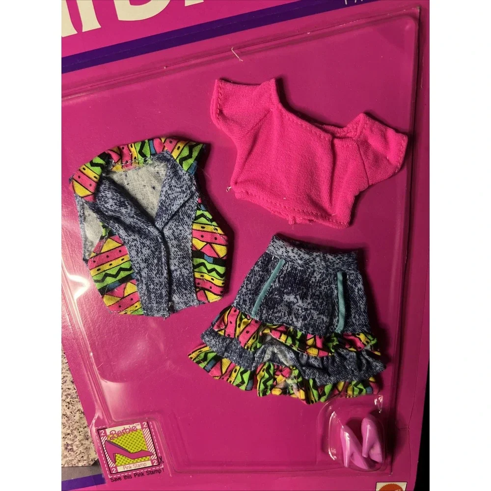 NOS! VINTAGE 1990 BARBIE JEANS WEEKEND DRESS‎ FASHION OUTFIT!
